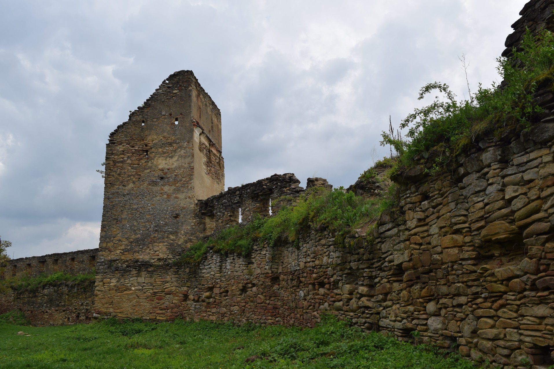 Saschiz village citadel