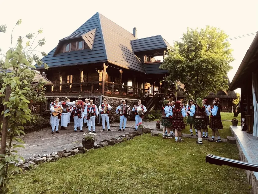 Stage d'artisanat dans le Maramures