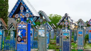 cimetiere joyeux sapanta