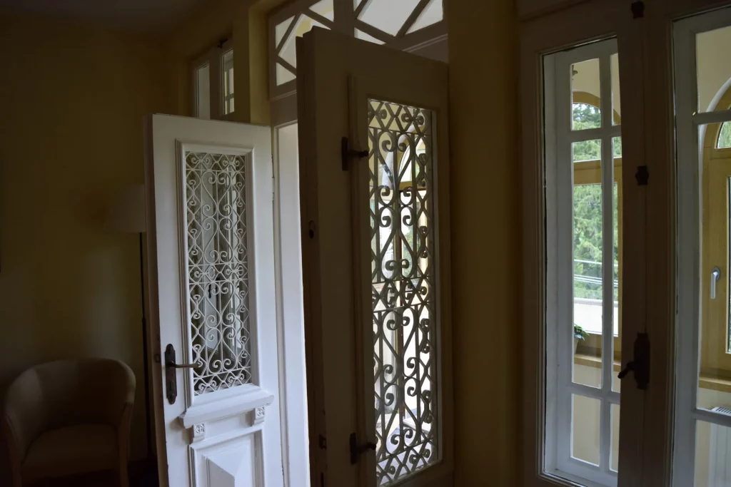 porte entrée vila arizto